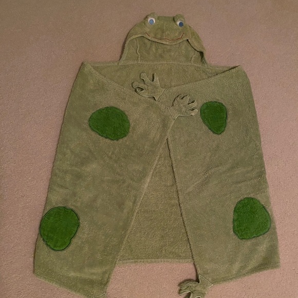 Pottery Barn kids hooded towel. 100% cotton. - Picture 2 of 6